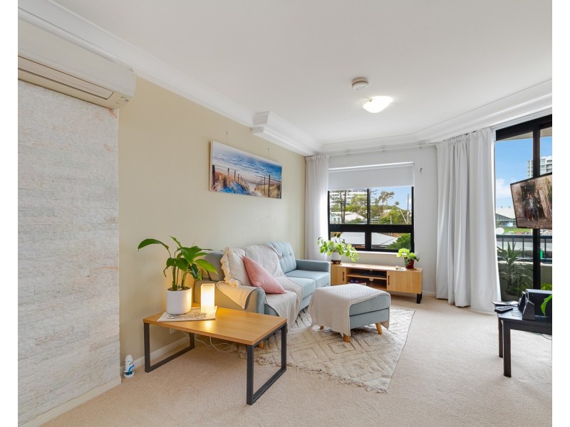 246/99 Griffith Street, Coolangatta QLD 4225