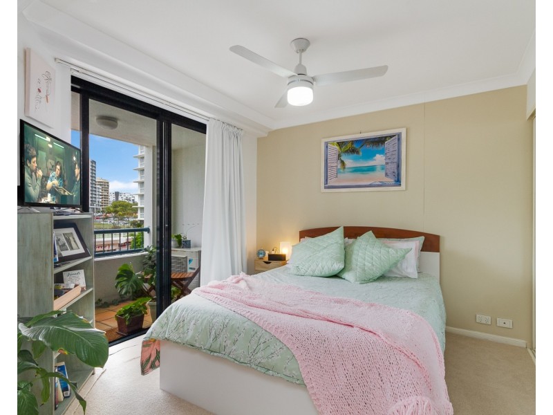 246/99 Griffith Street, Coolangatta QLD 4225