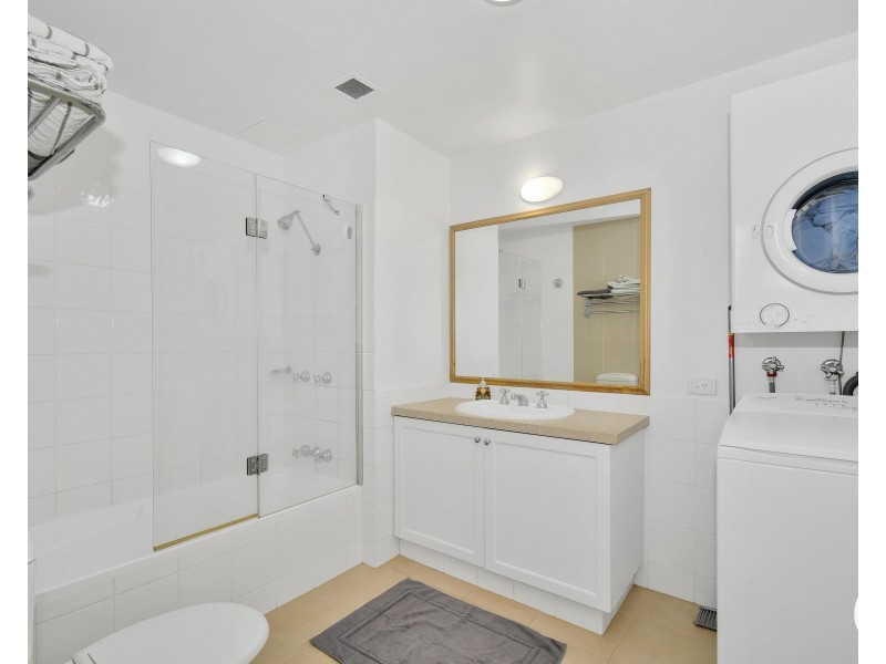 442/99 Griffith Street, Coolangatta QLD 4225