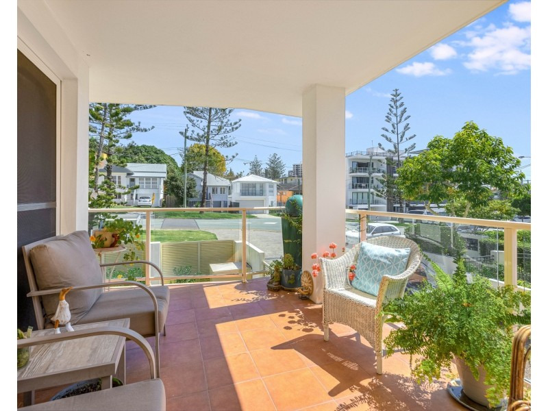4/24-26 Dutton Street, Coolangatta QLD 4225
