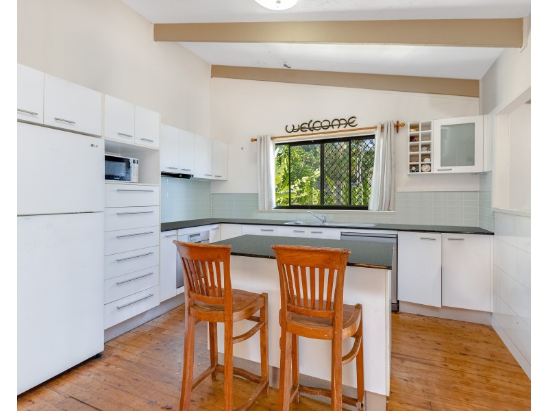 20 Myeerimba Parade, Tweed Heads West NSW 2485