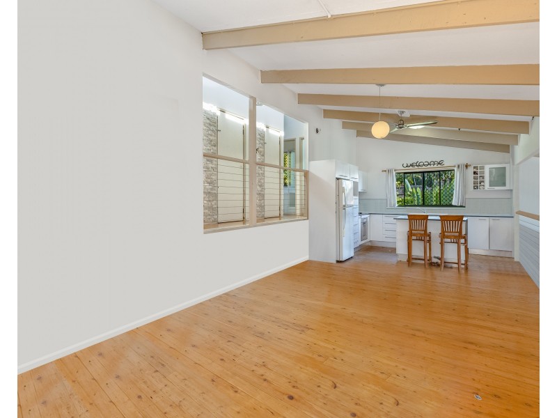 20 Myeerimba Parade, Tweed Heads West NSW 2485