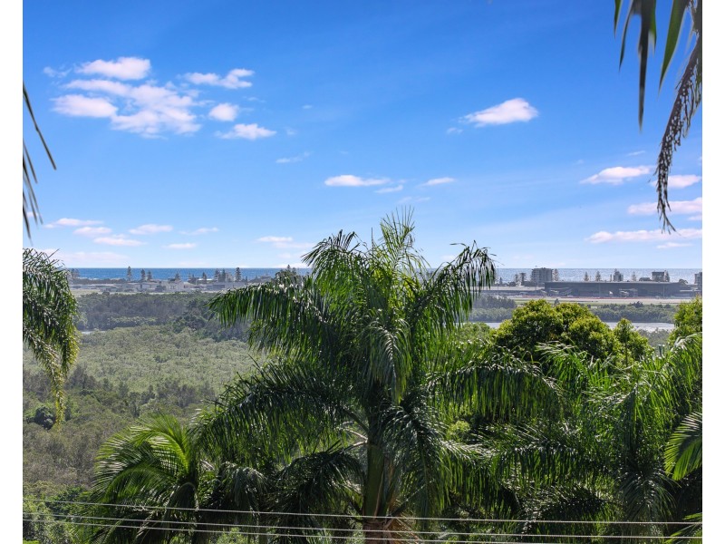 20 Myeerimba Parade, Tweed Heads West NSW 2485