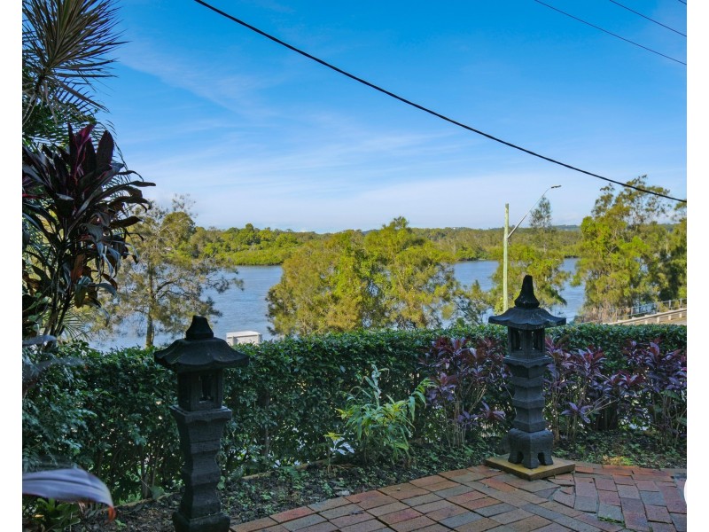 13 Kennedy Drive, Tweed Heads NSW 2485