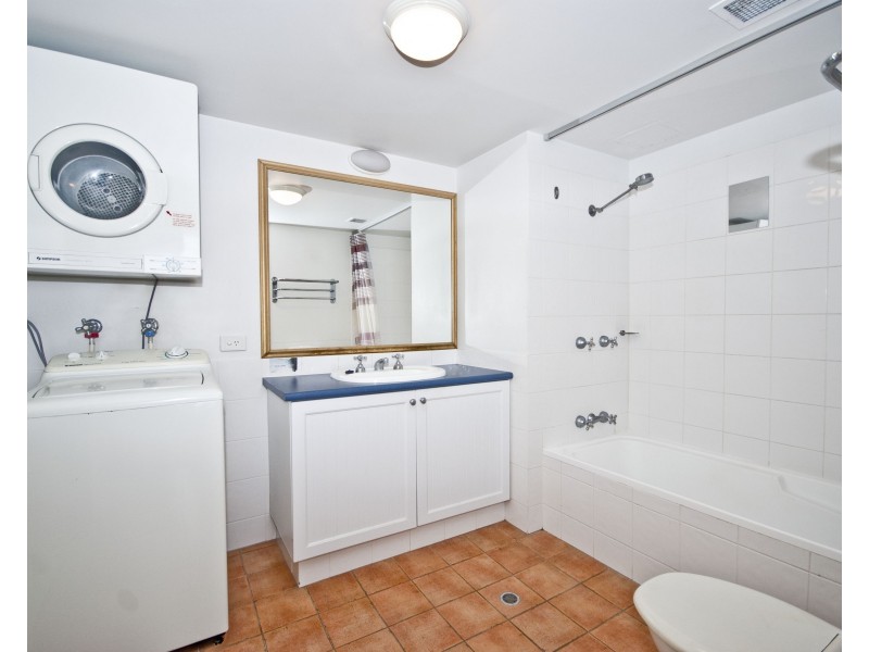 222/99 Griffith St, Coolangatta QLD 4225