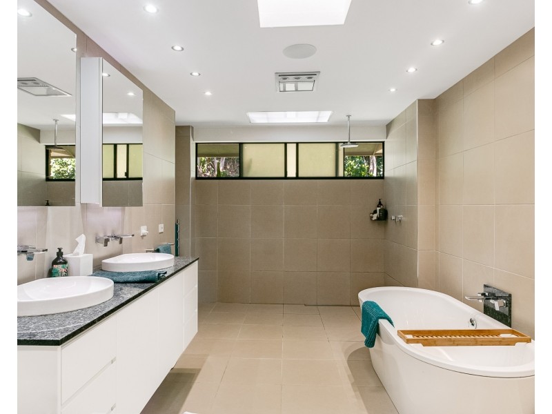 221 Beltana Drive, Bilambil NSW 2486