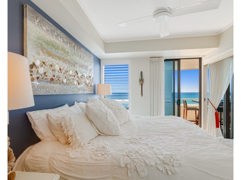 1105/3 McLean Street, Coolangatta QLD 4225