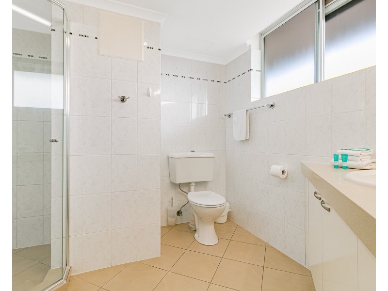 105/62-68 Marine Parade, Coolangatta QLD 4225