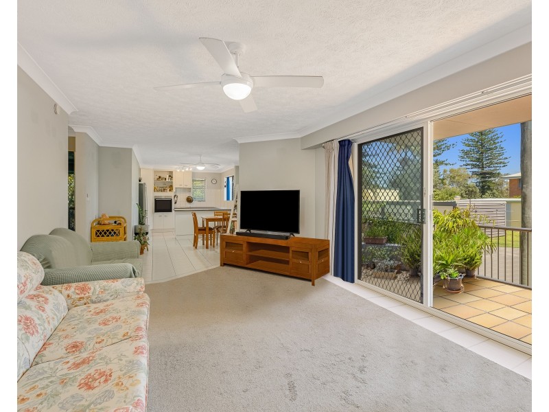 3/241 Golden Four Drive, Bilinga QLD 4225