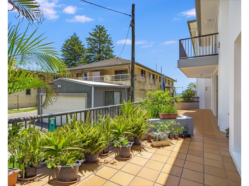 3/241 Golden Four Drive, Bilinga QLD 4225