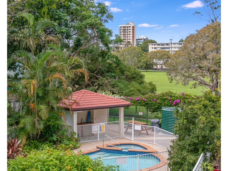 9/54 Dutton Street, Coolangatta QLD 4225