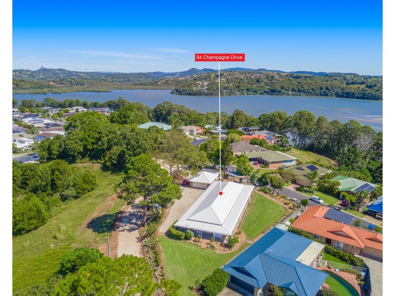 54 Champagne Drive, Tweed Heads South NSW 2486