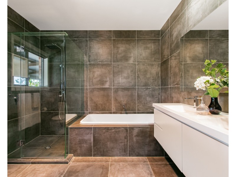 54 Champagne Drive, Tweed Heads South NSW 2486