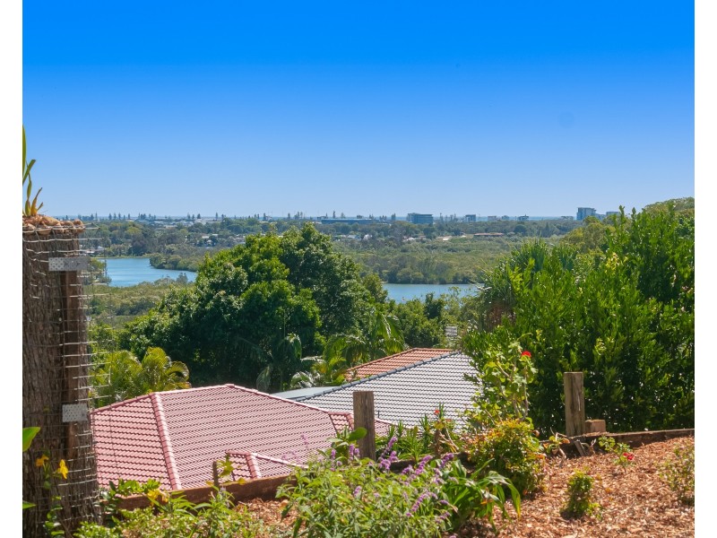 54 Champagne Drive, Tweed Heads South NSW 2486