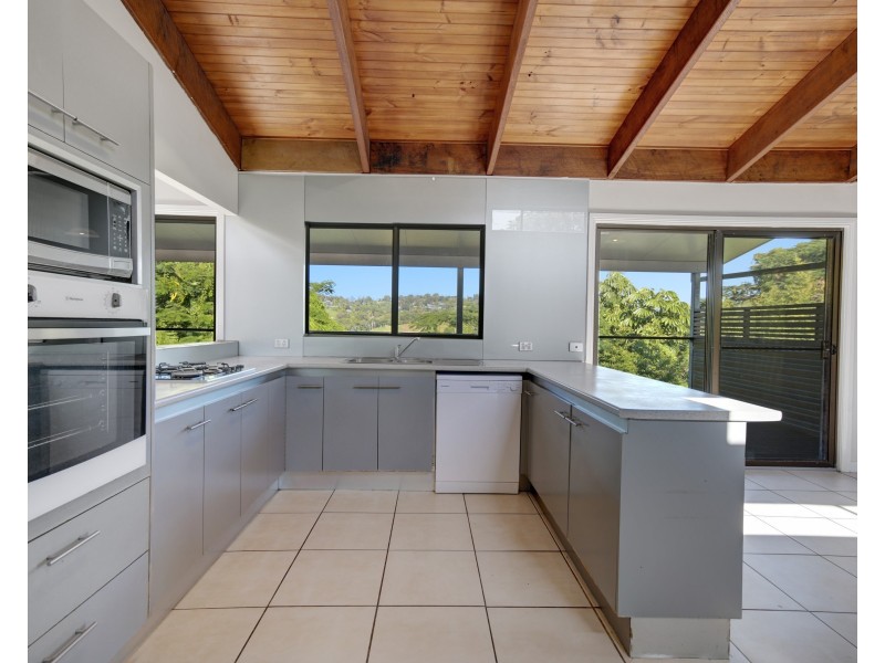 2 Elm Place, Banora Point NSW 2486