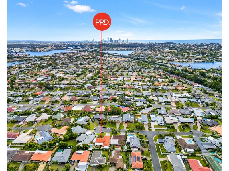 8 Oakland Court, Burleigh Waters QLD 4220