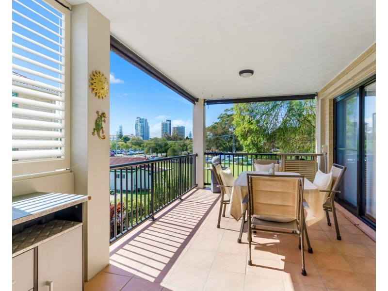 6/20-22 Dutton Street, Coolangatta QLD 4225