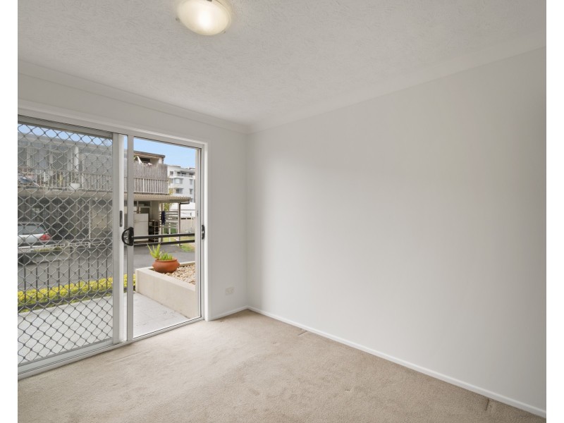 2/80 Pacific Parade, Bilinga QLD 4225