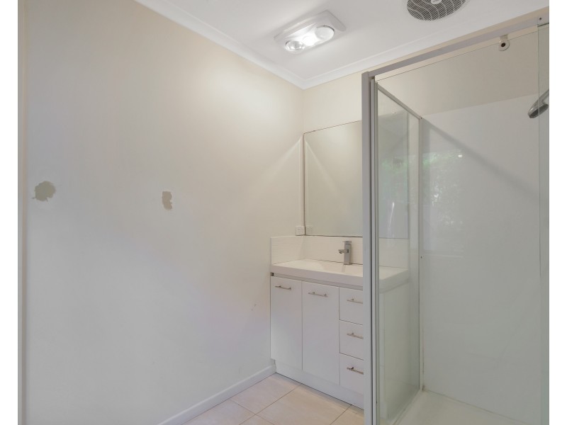 22 Evergreen Drive, Elanora QLD 4221