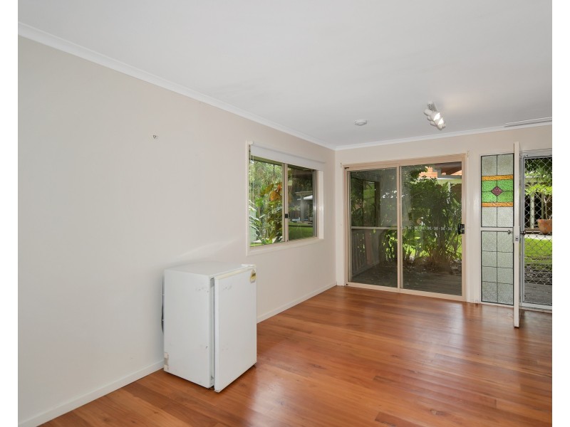 22 Evergreen Drive, Elanora QLD 4221