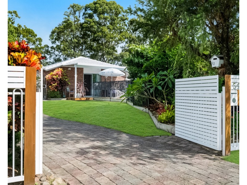 52 Plover Place, Tweed Heads West NSW 2485