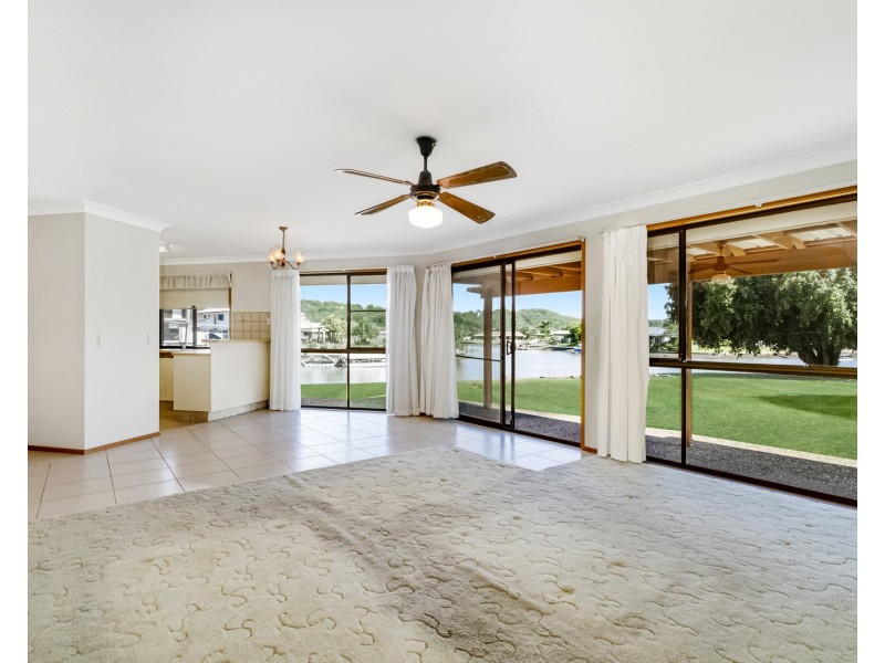 16 Mast Court, Currumbin Waters QLD 4223