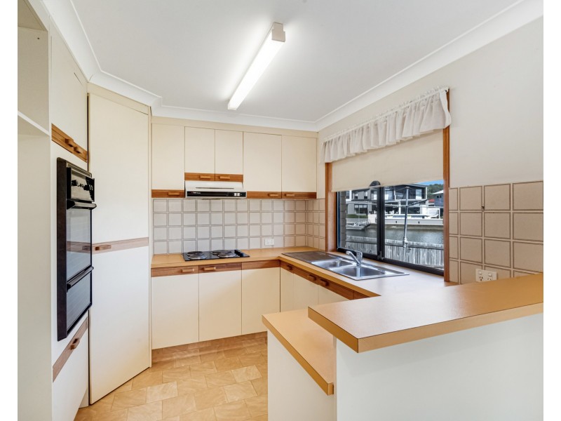 16 Mast Court, Currumbin Waters QLD 4223