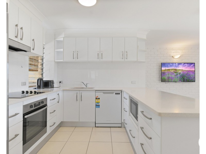 4/123 Golden Four Drive, Bilinga QLD 4225