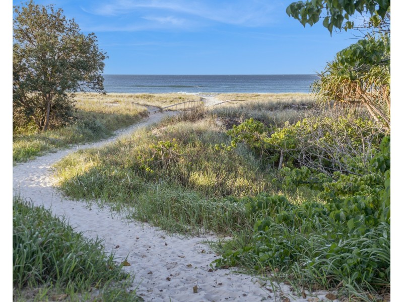 2/74A Pacific Parade, Bilinga QLD 4225