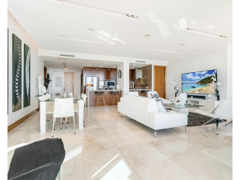 2001/120 Marine Pde, Coolangatta QLD 4225