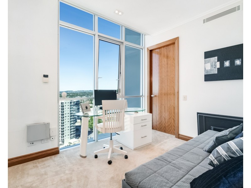 2001/120 Marine Pde, Coolangatta QLD 4225