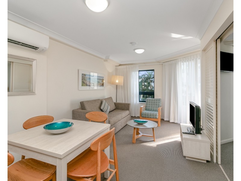 206/99 Griffith Street, Coolangatta QLD 4225