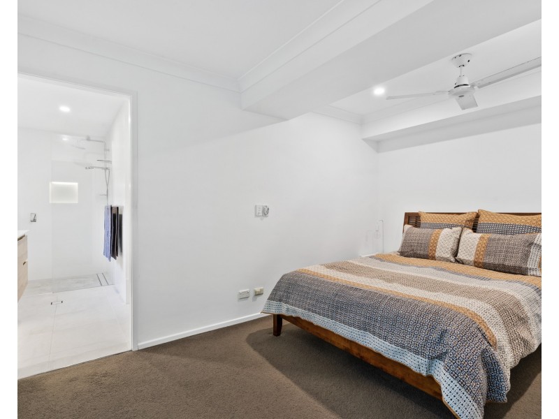 29 Bob Barnard Drive, Tugun QLD 4224