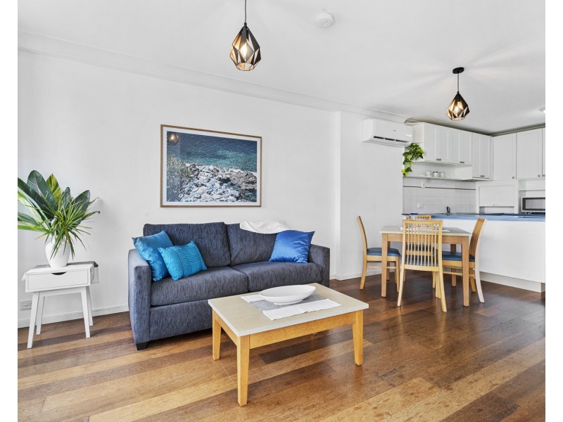 322/99 Griffith Street, Coolangatta QLD 4225