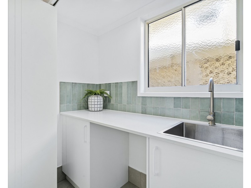 1/80 McLean Street, Coolangatta QLD 4225