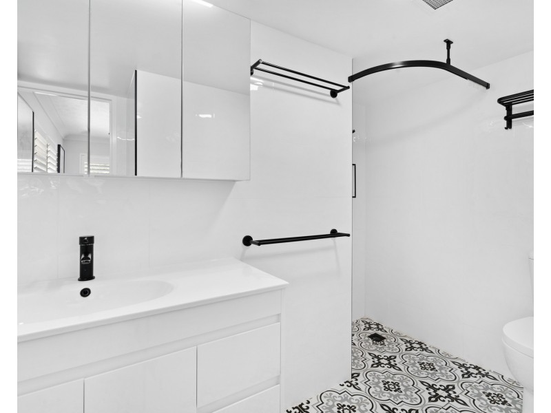 17/5-7 Hill Street, Coolangatta QLD 4225