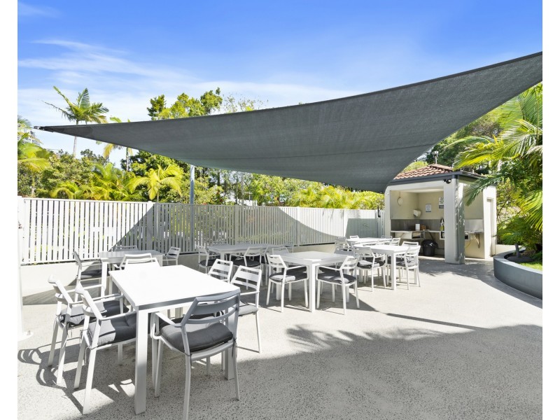 17/5-7 Hill Street, Coolangatta QLD 4225