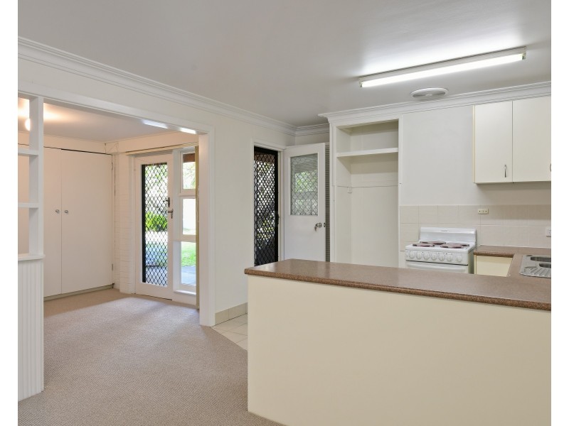 1/4 Johnston Street, Bilinga QLD 4225