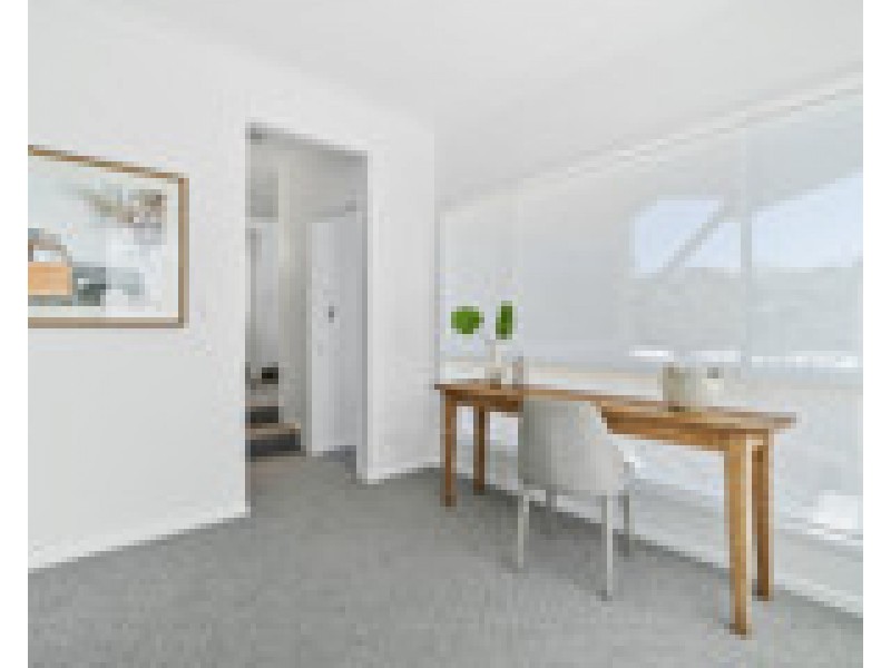 1/80 Mclean Street, Coolangatta QLD 4225
