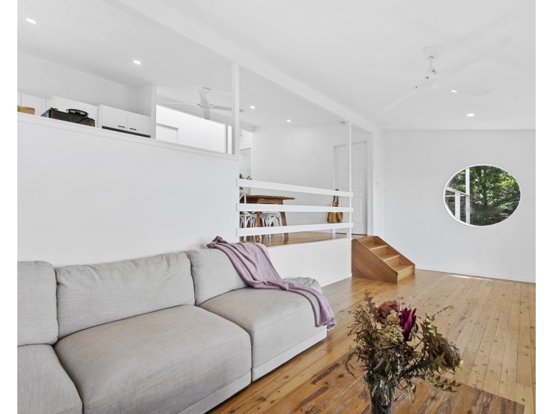 23 Broadwater Esplanade, Bilambil Heights NSW 2486