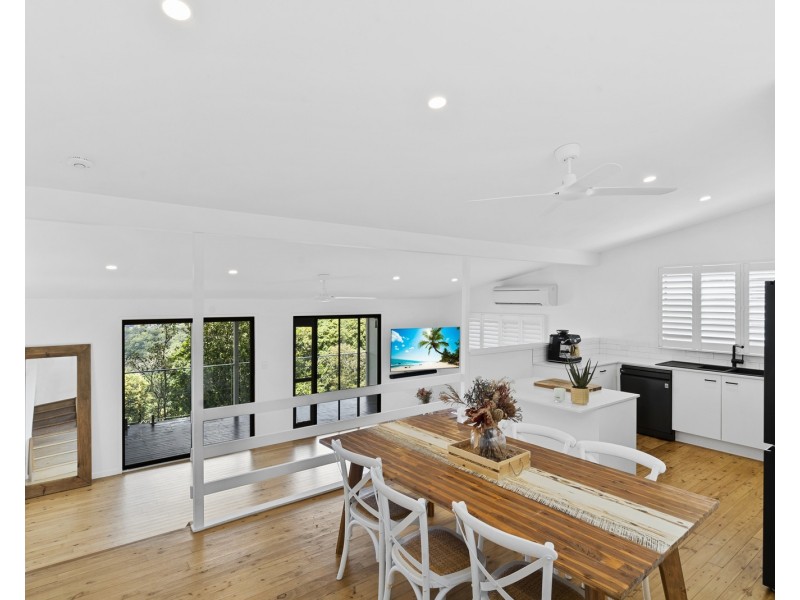 23 Broadwater Esplanade, Bilambil Heights NSW 2486