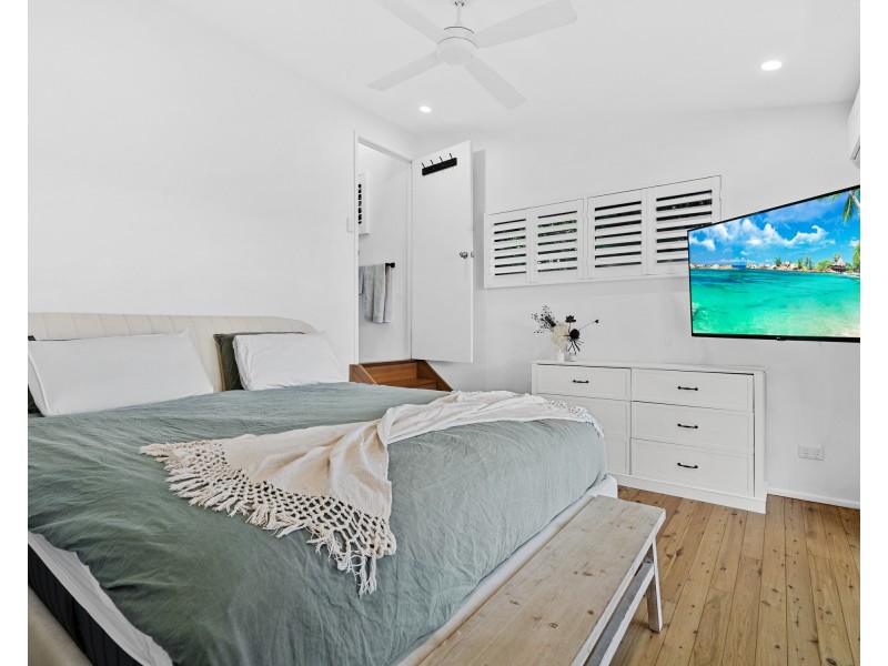 23 Broadwater Esplanade, Bilambil Heights NSW 2486