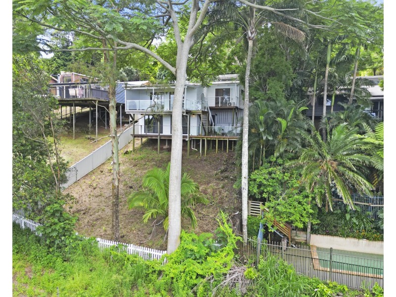 23 Broadwater Esplanade, Bilambil Heights NSW 2486