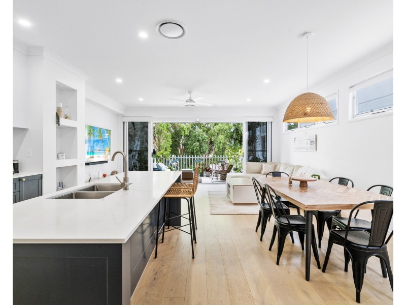 4/9 Appel Street, Coolangatta QLD 4225