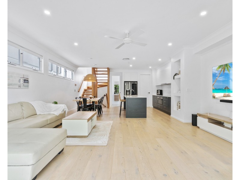 4/9 Appel Street, Coolangatta QLD 4225