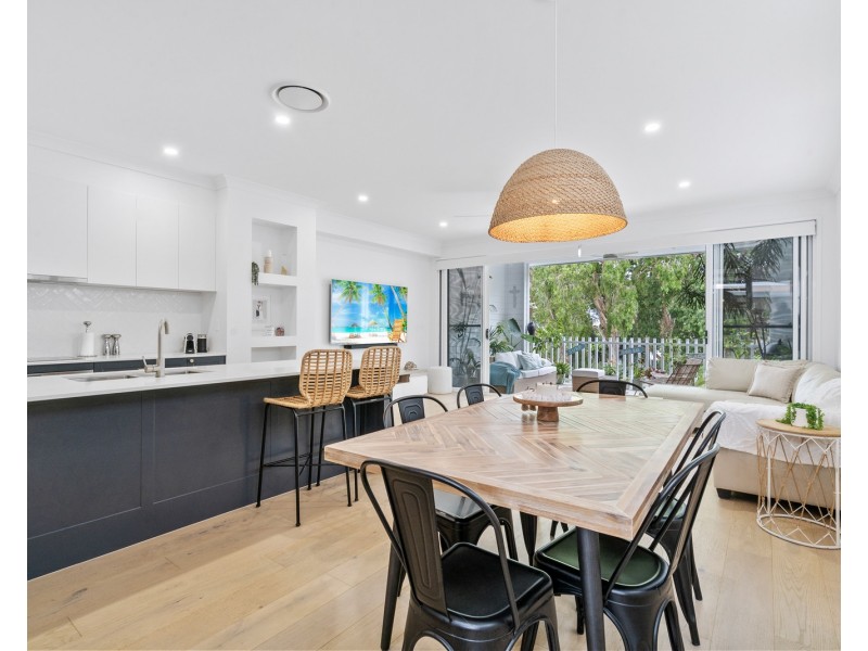 4/9 Appel Street, Coolangatta QLD 4225