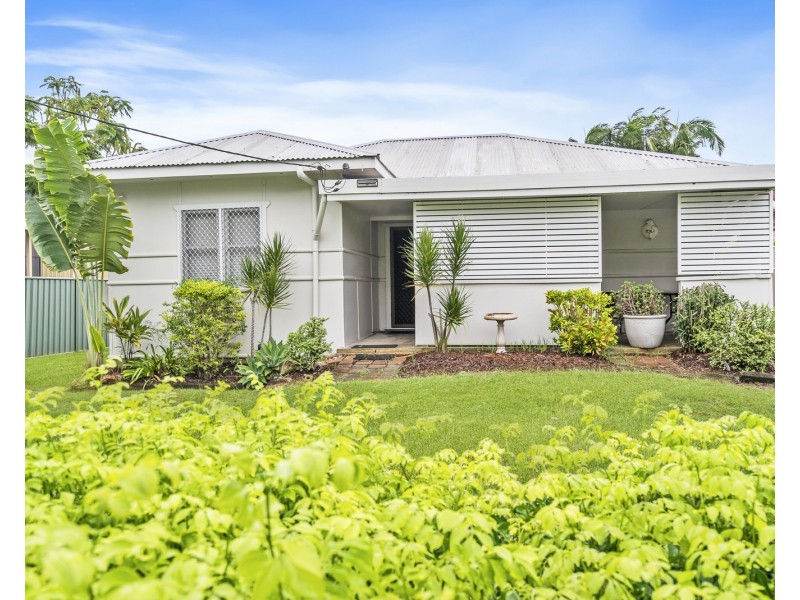 4 Dry Dock Road, Tweed Heads South NSW 2486