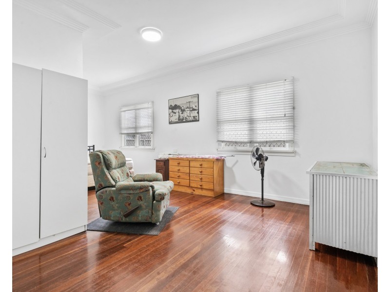 4 Dry Dock Road, Tweed Heads South NSW 2486