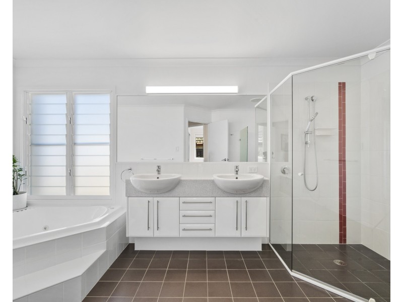 69A McLean Street, Coolangatta QLD 4225