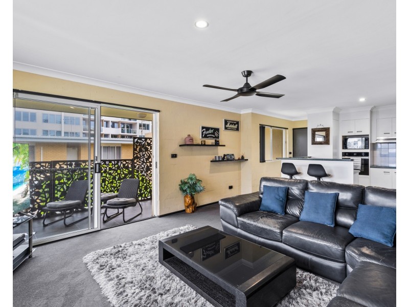10/18 Garrick Street, Coolangatta QLD 4225